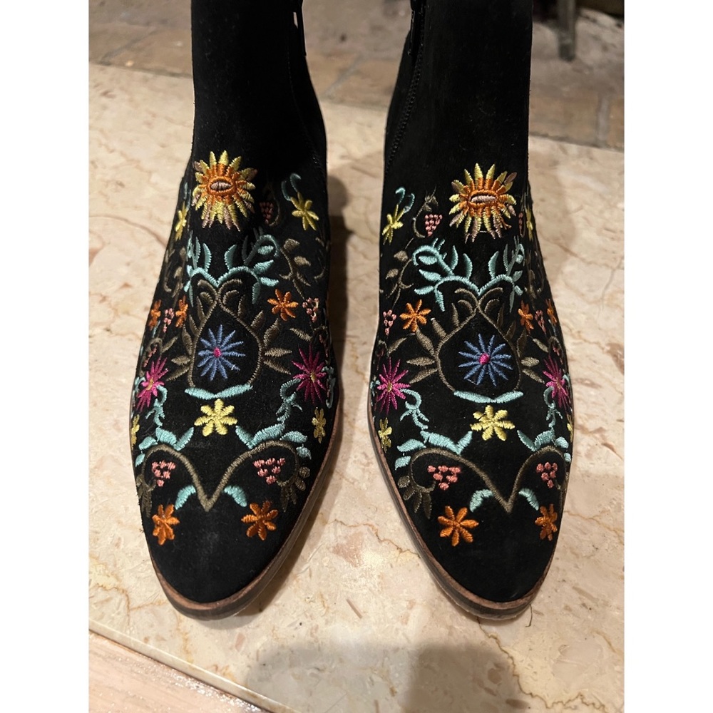 NWT Diba Petal Floral Embroidered Suede Booties - 6 - Picture 2 of 11